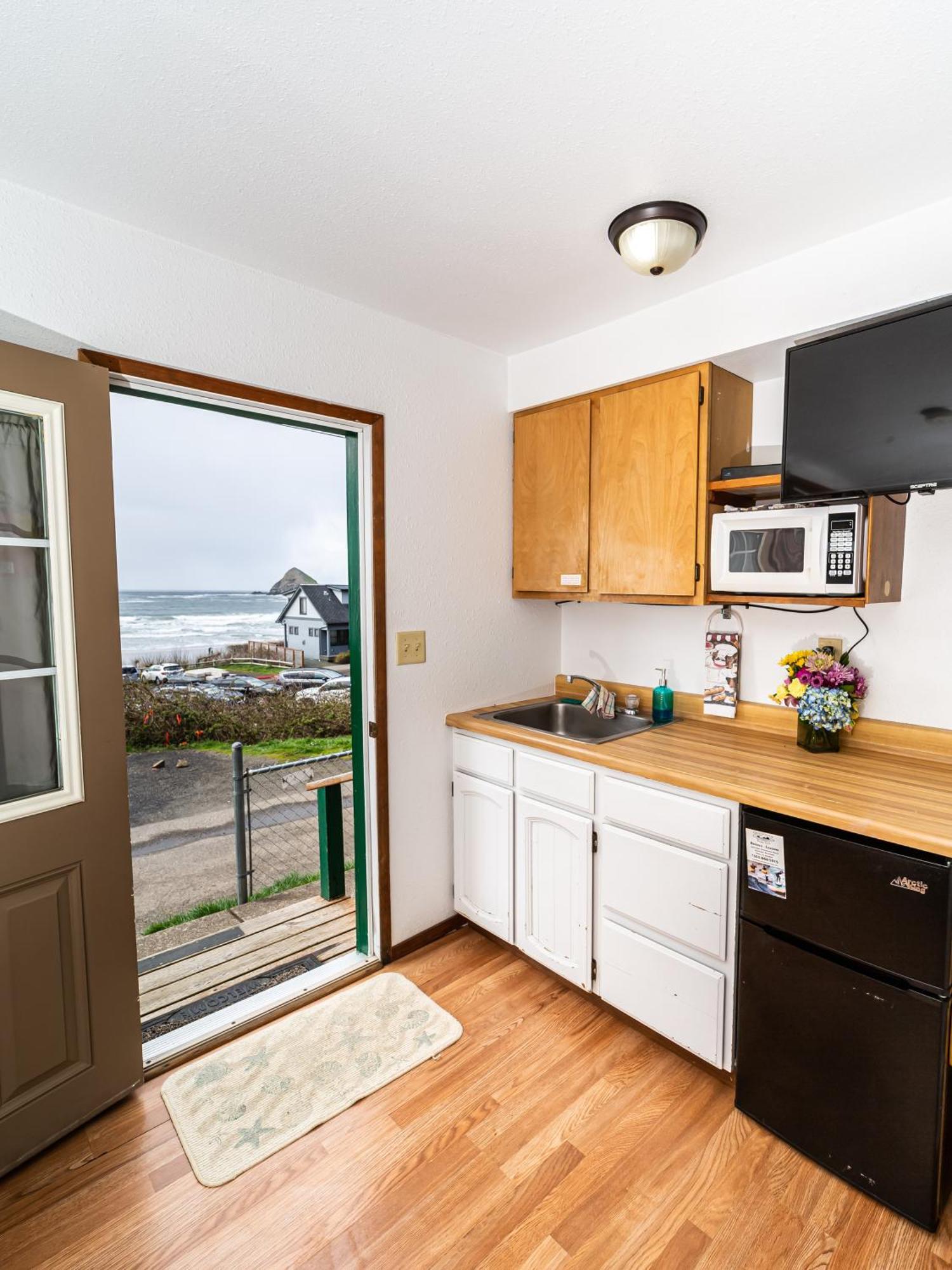Oceanside Ocean Front Cabins Luaran gambar